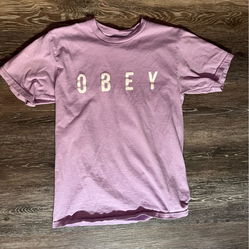 Obey Tee